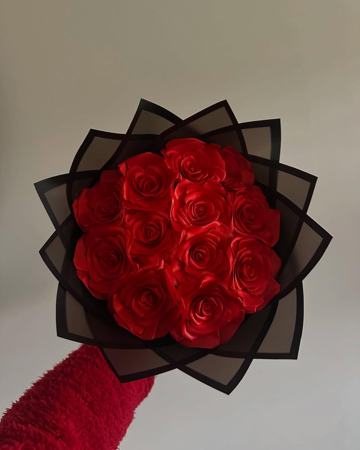 100 Roses Bouquet - Image 2