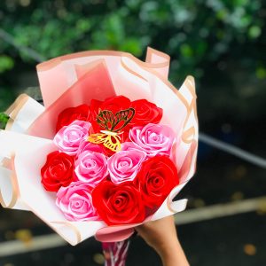 08 Roses Bouquet